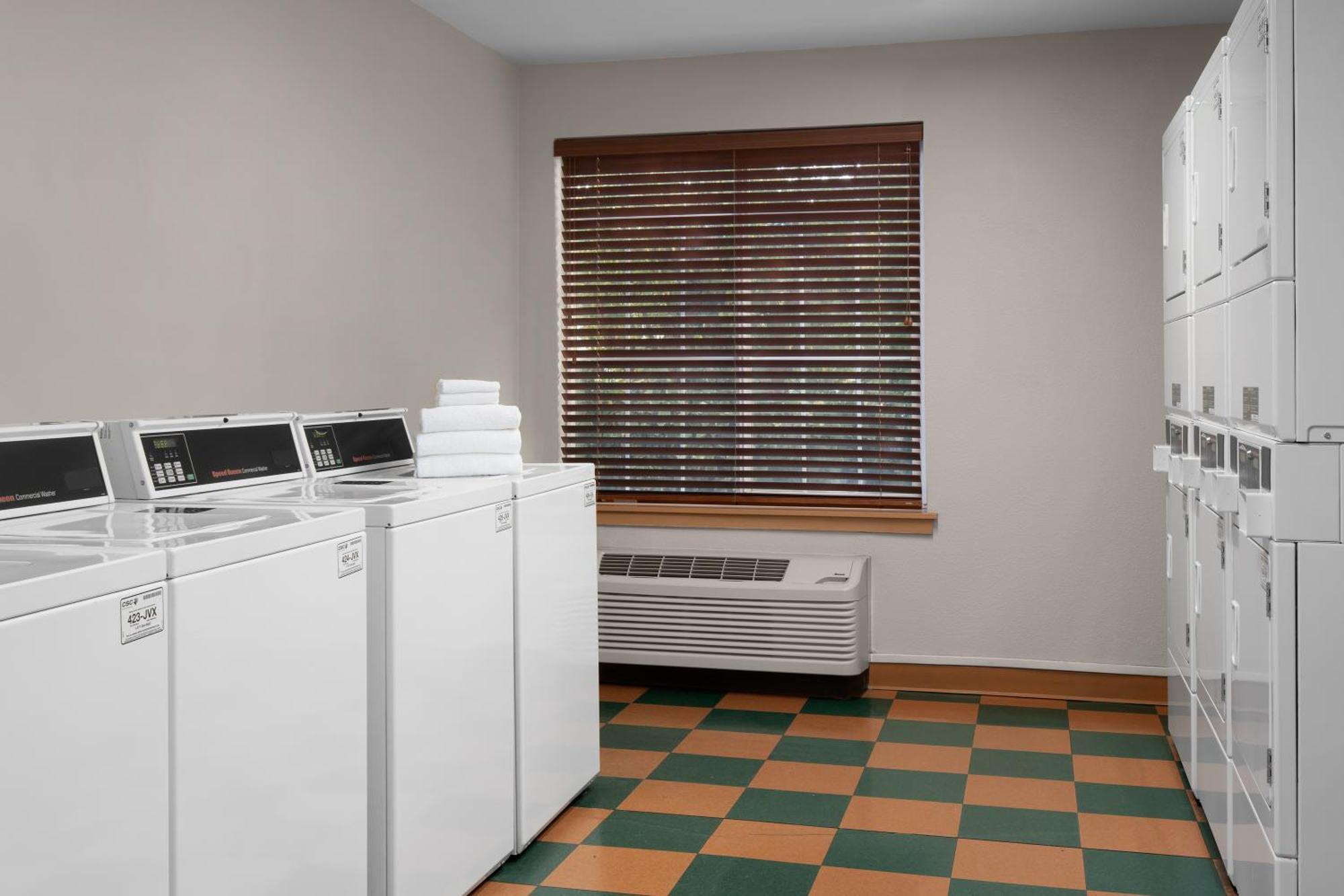 Larkspur Landing Extended Stay Suites Sacramento Bagian luar foto